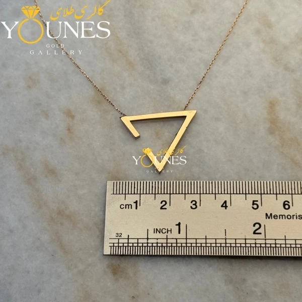 گردنبند مثلث مینیمال طلا